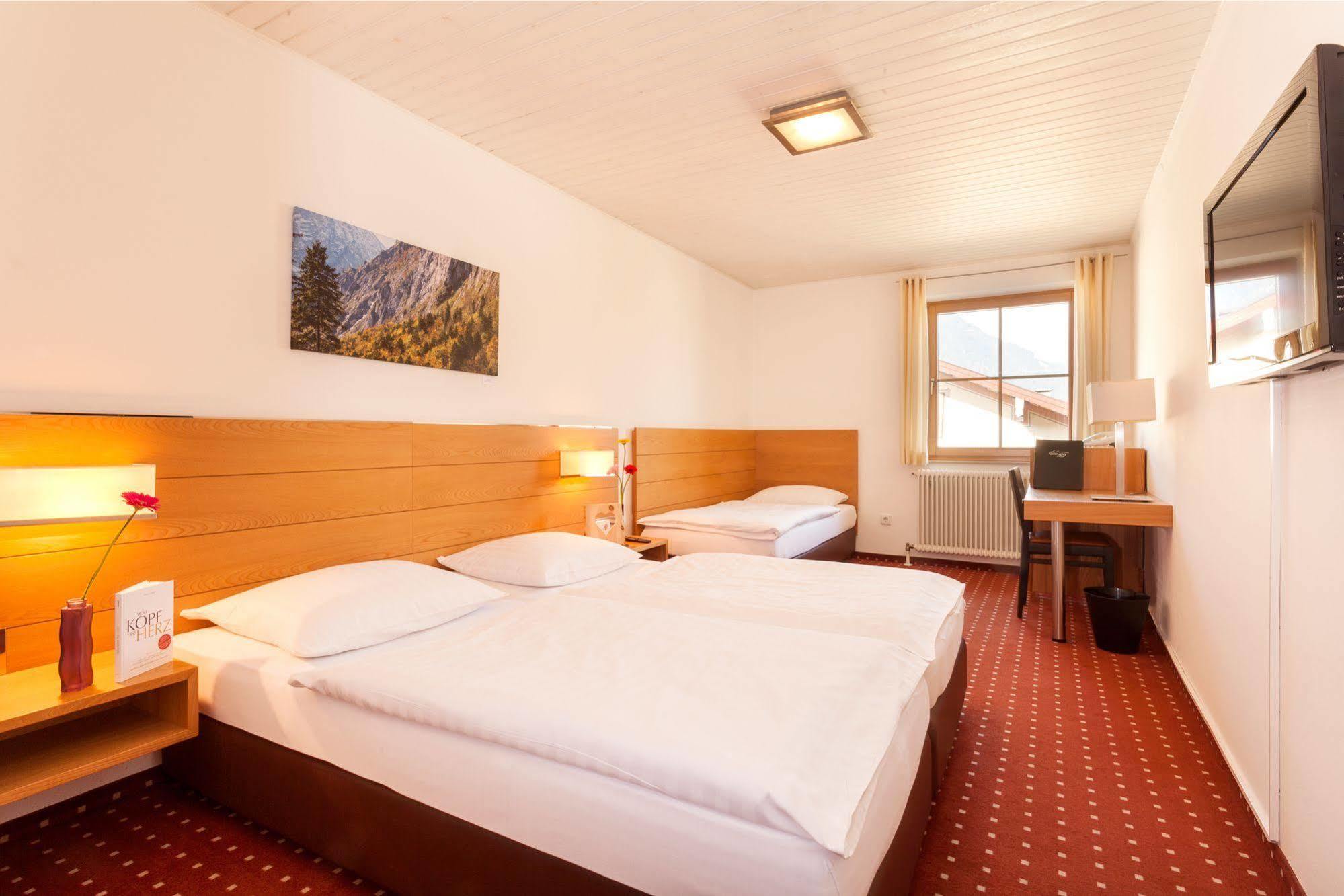 Hotel.Pension.Golingen Golling an der Salzach Exterior photo